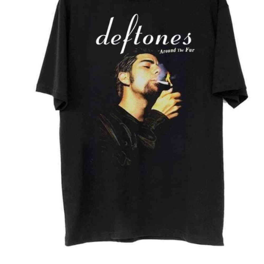 Deftones Smoking Black Tee